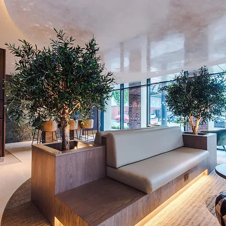 3 Bed Flat - Centre - Free Parking Apartment