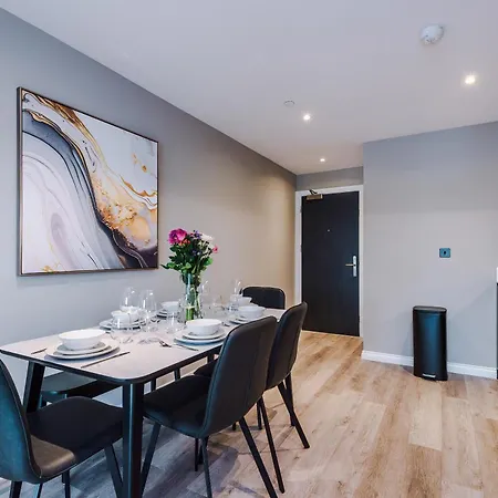 3 Bed Flat - Centre - Free Parking 公寓 利兹