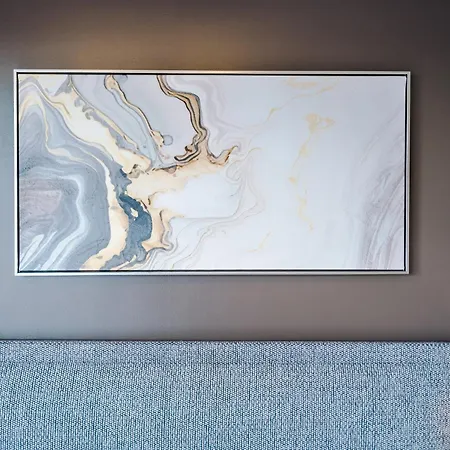 3 Bed Flat - Centre - Free Parking アパート