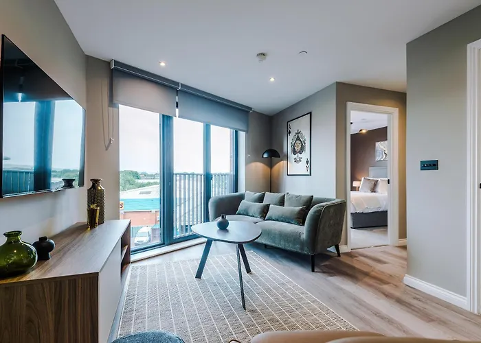 3 Bed Flat - Centre - Free Parking * Leeds (West Yorkshire)