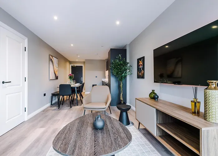 3 Bed Flat - Centre - Free Parking * Leeds (West Yorkshire)