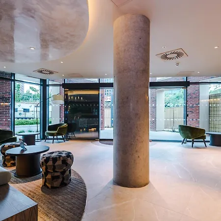 3 Bed Flat - Centre - Free Parking 利兹