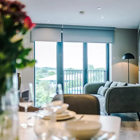 公寓 3 Bed Flat - Centre - Free Parking *