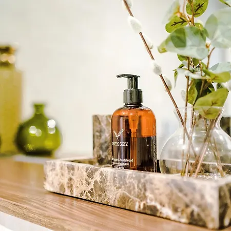 3 Bed Flat - Centre - Free Parking * 利兹